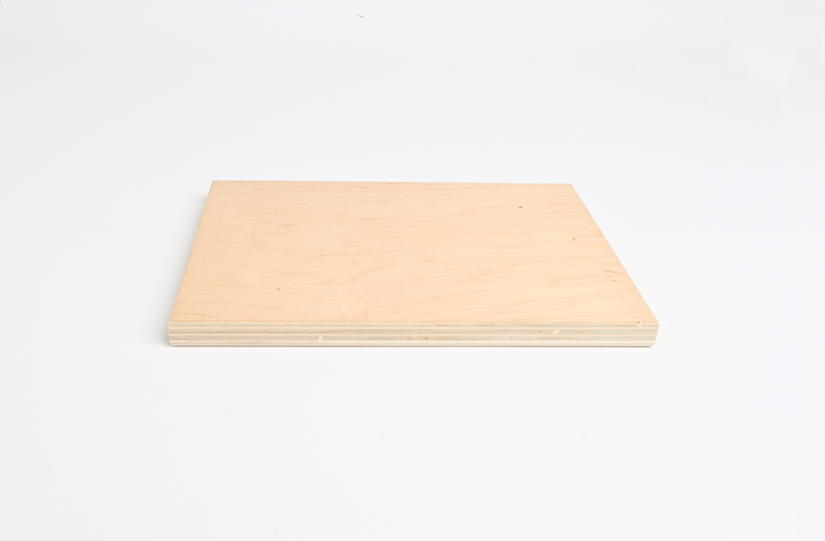 Poppelkrydsfiner m/ Ahorn B/BB, int. lim, 70% PEFC